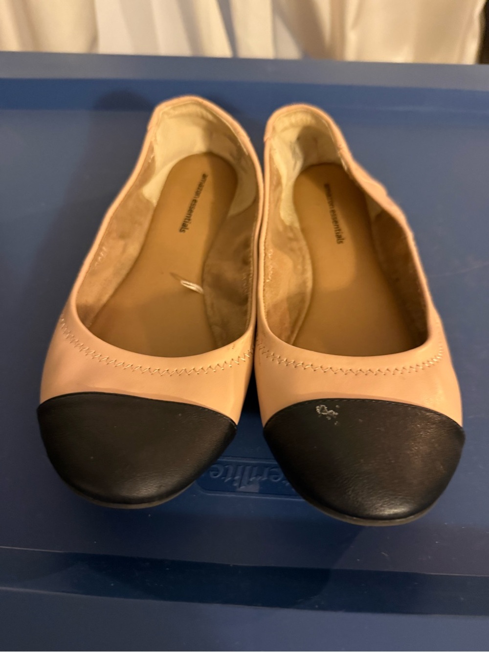 Amazon Essentials Two-Tone Nude and Black Ballet Flats